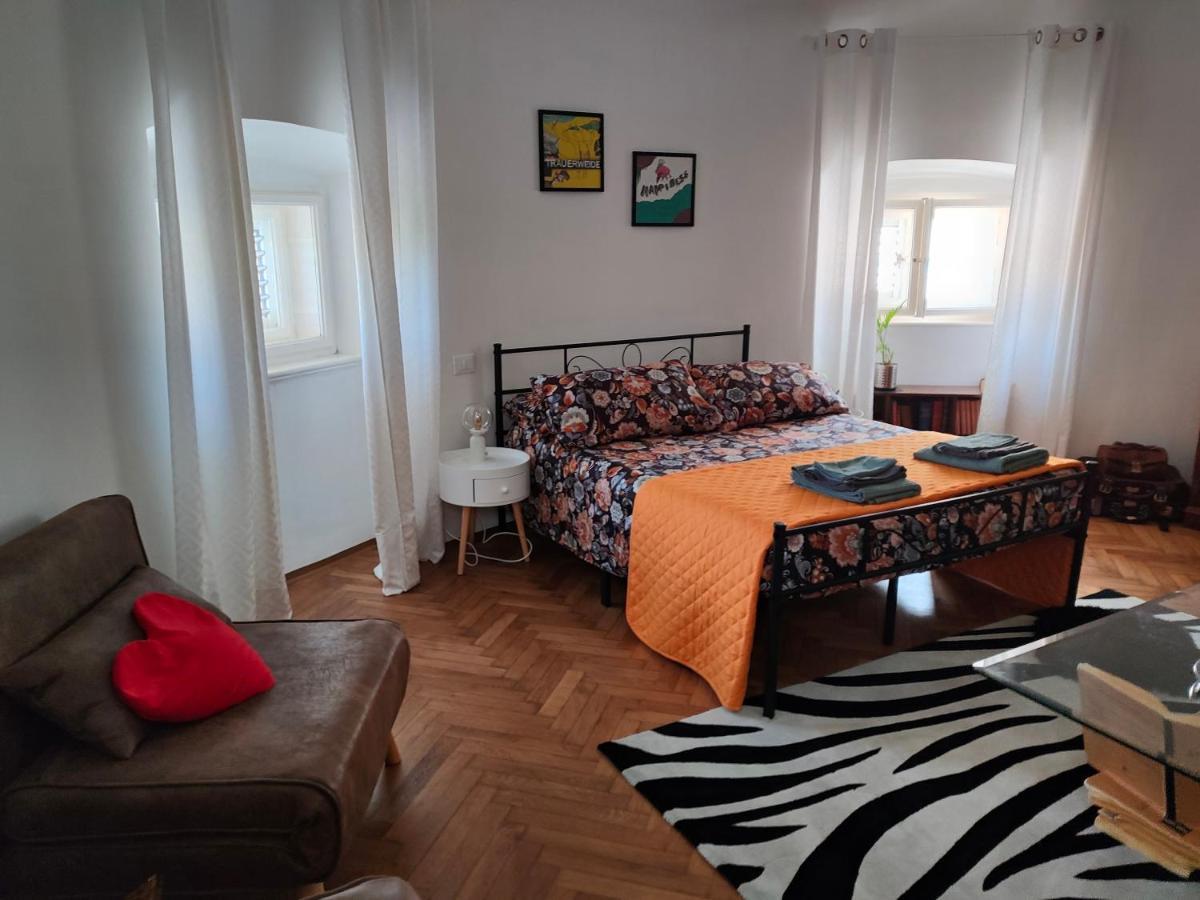 Volta 8 Rooms ترييستي المظهر الخارجي الصورة
